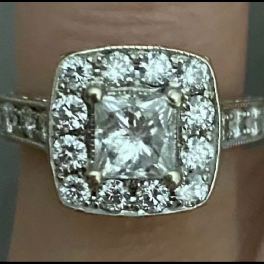Beautiful Diamond Engagement Ring